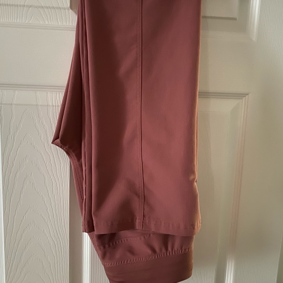 FIGS Kade XS TALL Mauve Scrub Pants - Picture 4 of 6